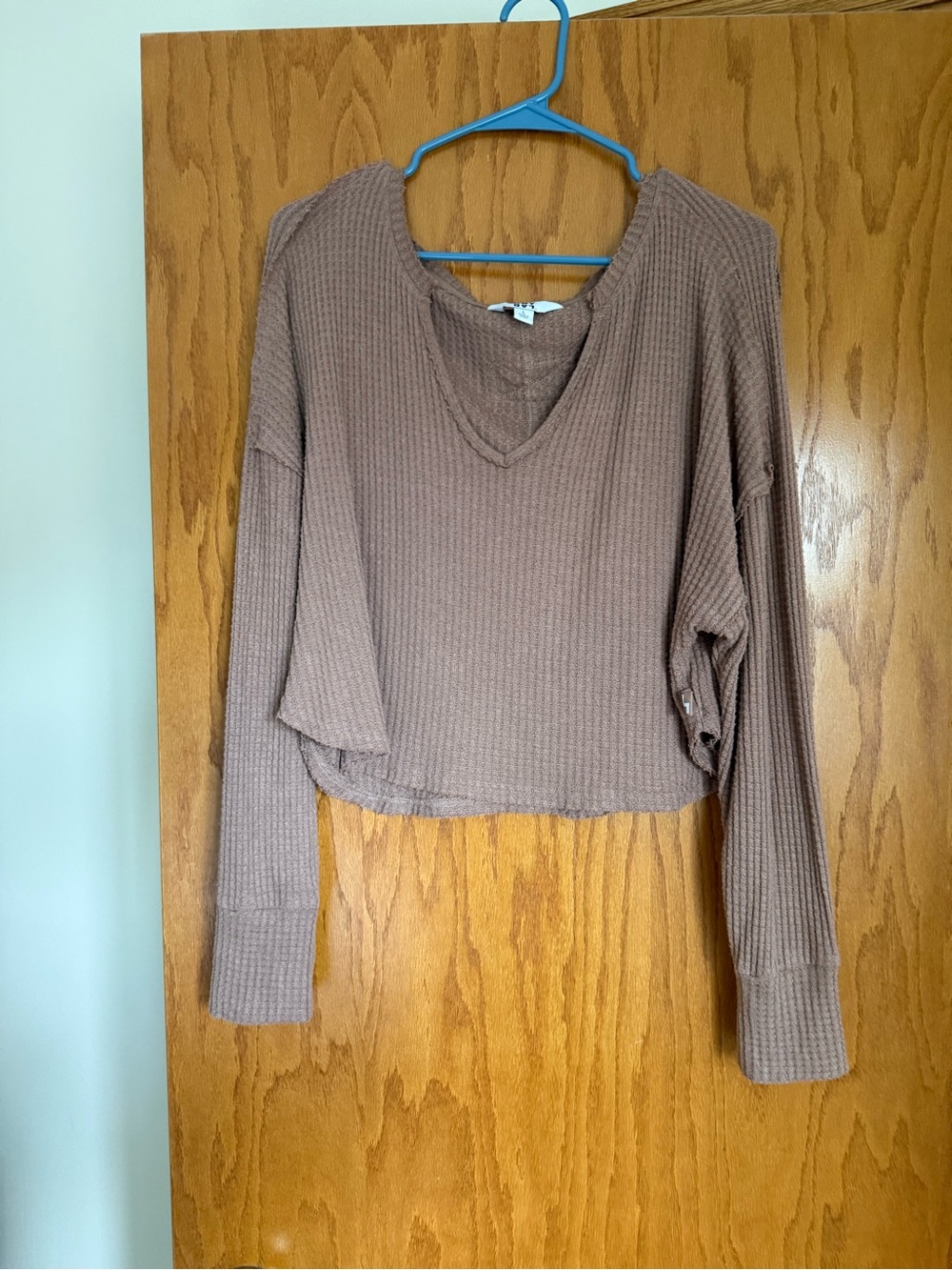 JoyLab Cropped Waffle Knit V-Neck Top - Taupe